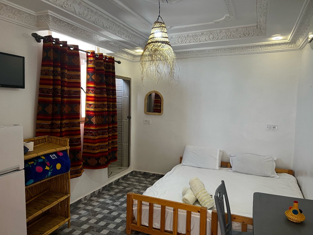 Studio room – wide angle view