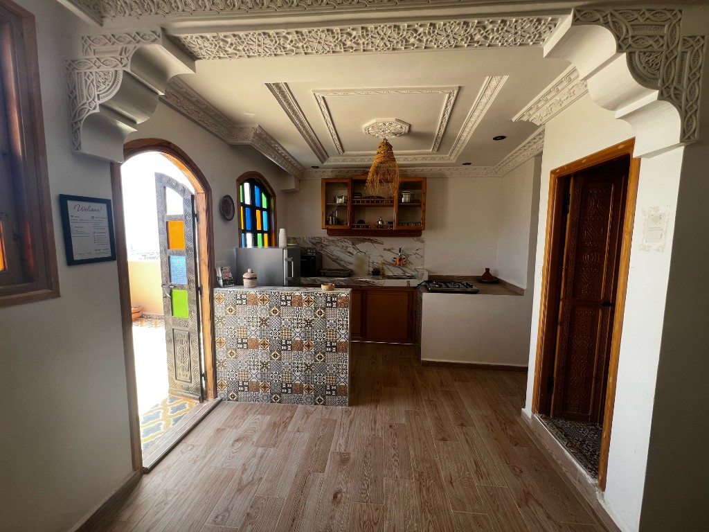 Kitchen counter with gas burner and utensils